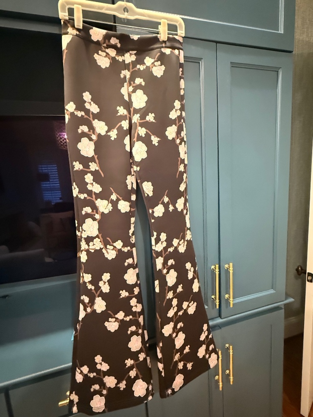 Cynthia Rowley Cherry Blossom Bonded Fit & Flare Pants Black Floral Size 4